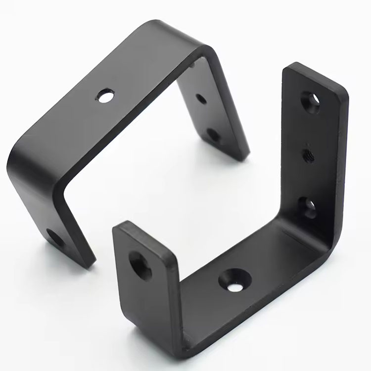 Jakie są specyficzne zastosowania elementów maszyn z pojedynczym wykrawaniem w przemyśle?